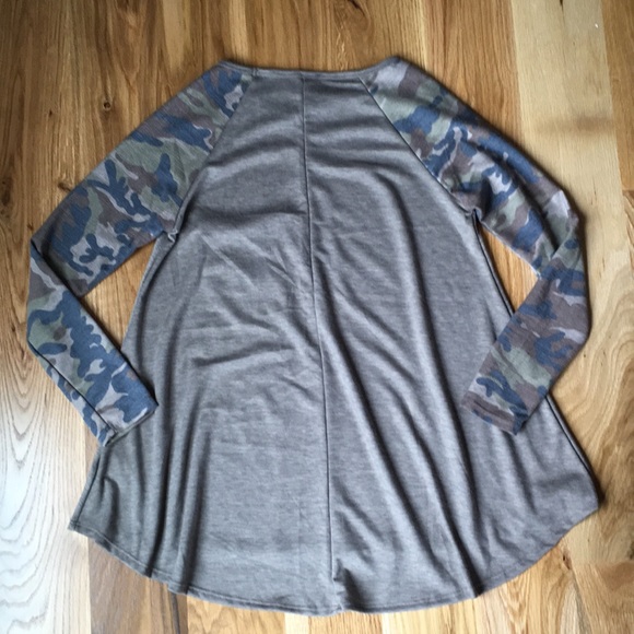 Camo Contrast Tunic NWOT - Picture 4 of 5